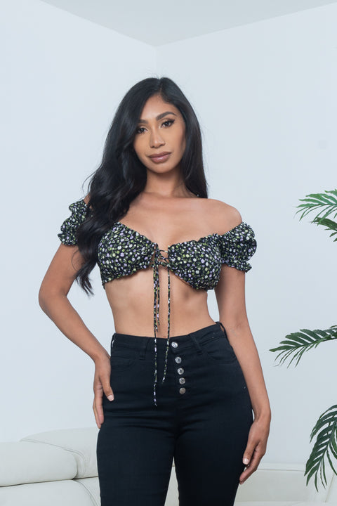 Floral Print Short Sleeve Tie Front Sweetheart Neck Crop Top (10116TM) - Wholesale Fashion Couture 