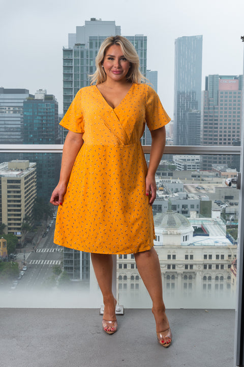 Plus Size Floral Print V-Neck Short Sleeve Midi Dress W/Elastic on Waist And Full Lining In Mustard (197440) - Wholesale Fashion Couture 
