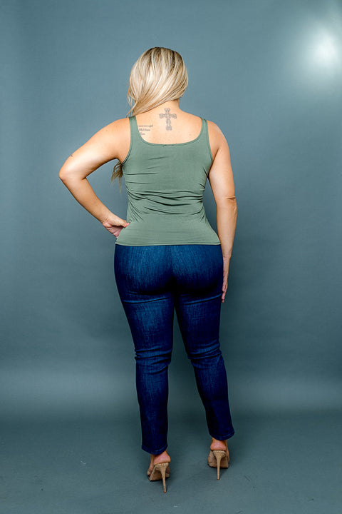 (INVENTORY PENDING) Plus Size Silky Square Neck Empire Bust Fitted Tank Top (ZA3973) - Wholesale Fashion Couture 