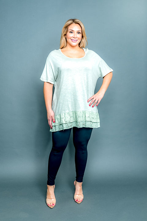 Plus Size Scoop Neck Short Sleeve Top with Floral Eyelet Back and Tiered Ruffle Hem (4311) - Wholesale Fashion Couture 