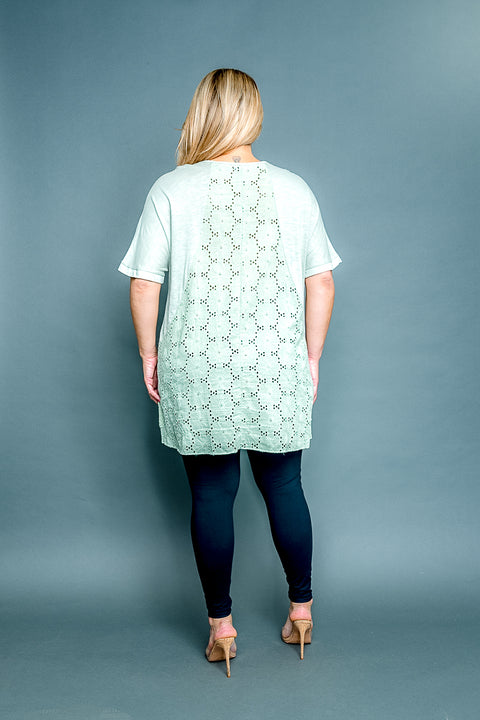 Plus Size Scoop Neck Short Sleeve Top with Floral Eyelet Back and Tiered Ruffle Hem (4311) - Wholesale Fashion Couture 