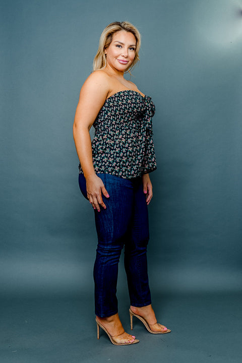 (INVENTORY PENDING) Plus Size Strapless Floral Print Smocked Sweetheart Tie Front Top (ZB11567F) - Wholesale Fashion Couture 